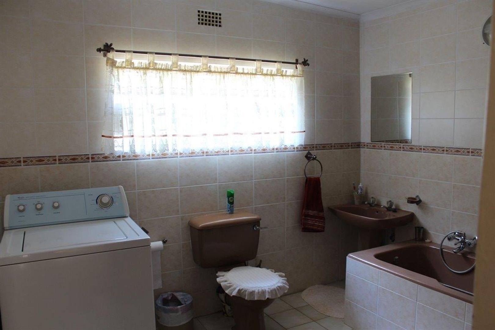 4 Bedroom Property for Sale in Vyfhoek A H North West